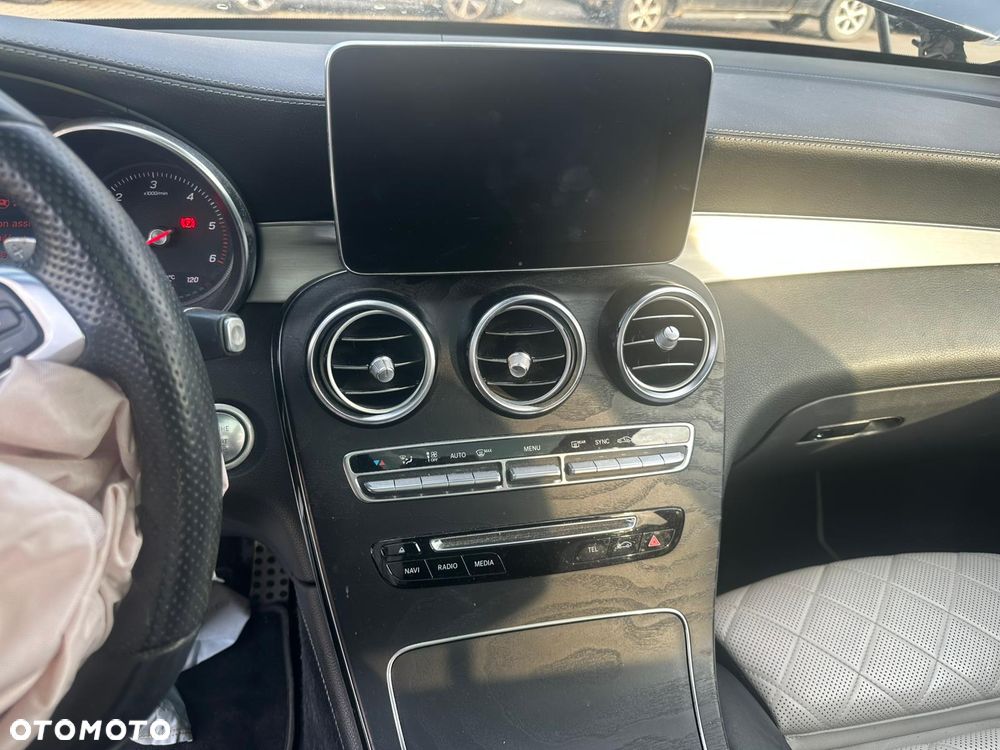 Mercedes-Benz GLC - 20