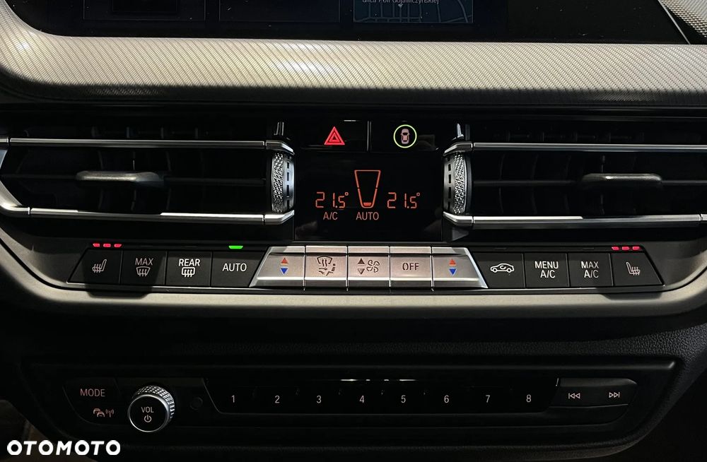 BMW Seria 2 220d M Sport - 16