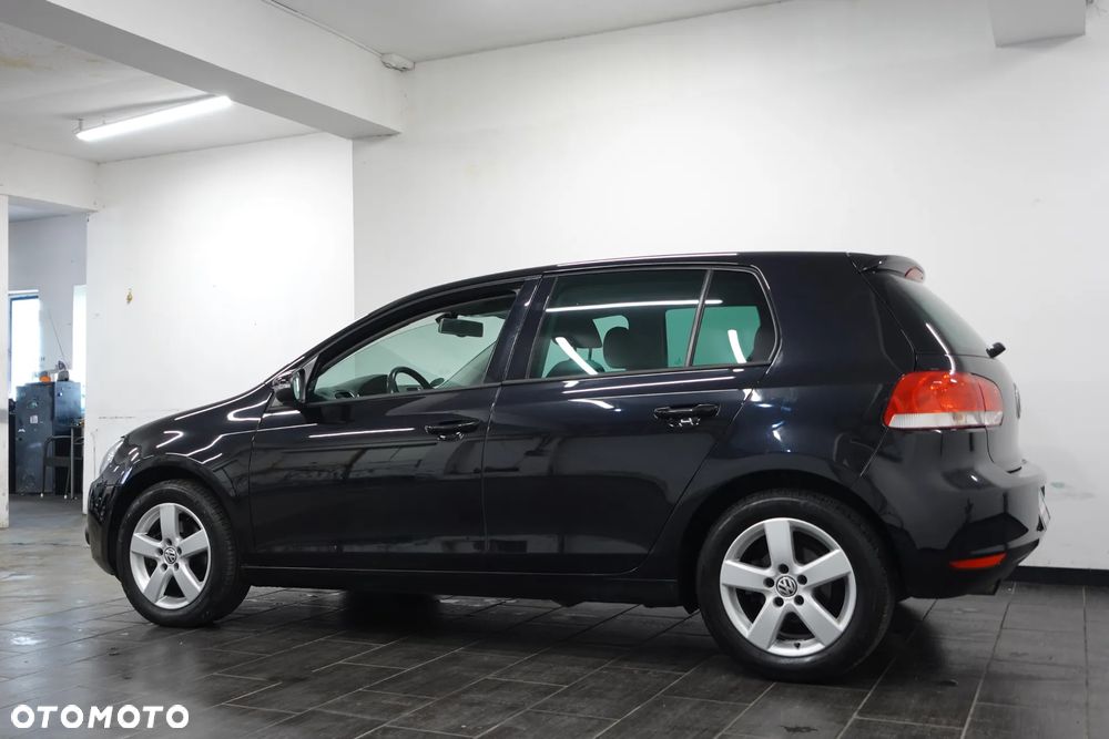 Volkswagen Golf 1.6 TDI DPF Comfortline - 6