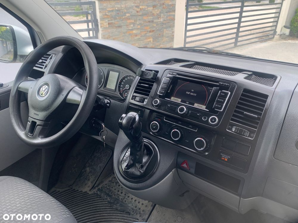Volkswagen Transporter - 9