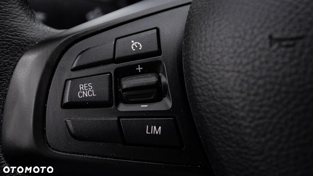 BMW Seria 2 218i GT - 21