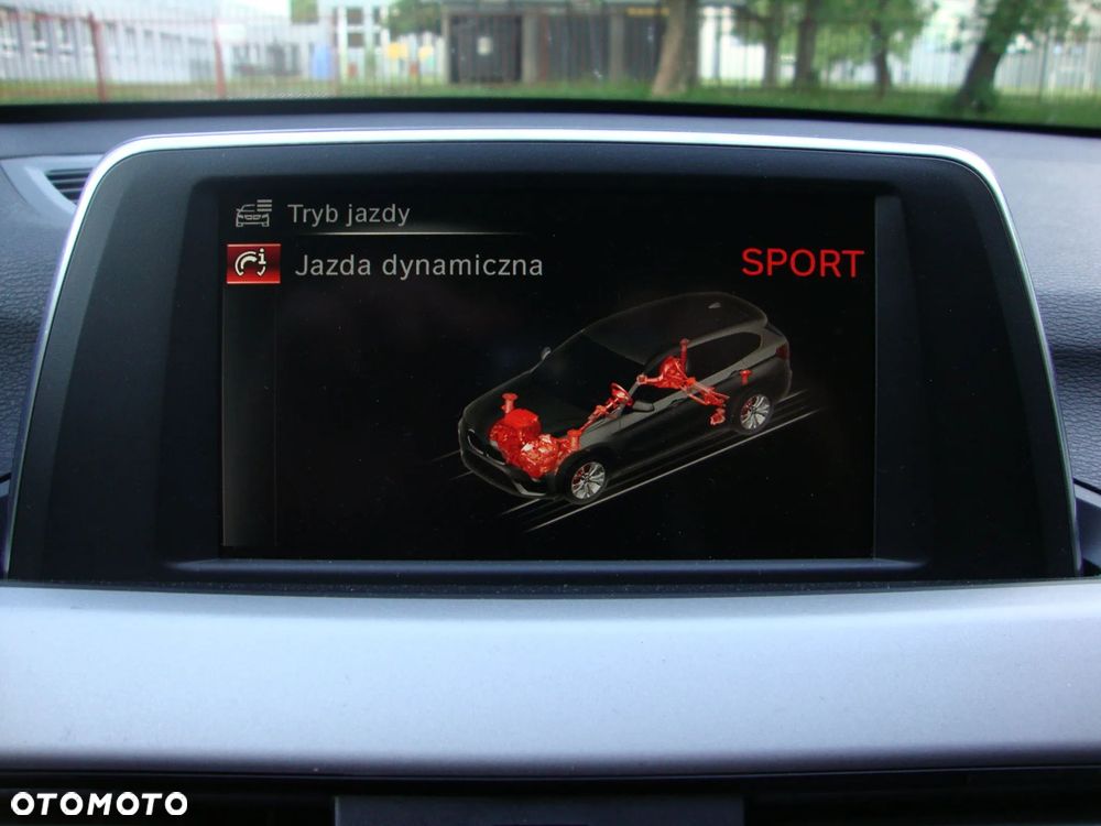 BMW X1 sDrive18d - 37