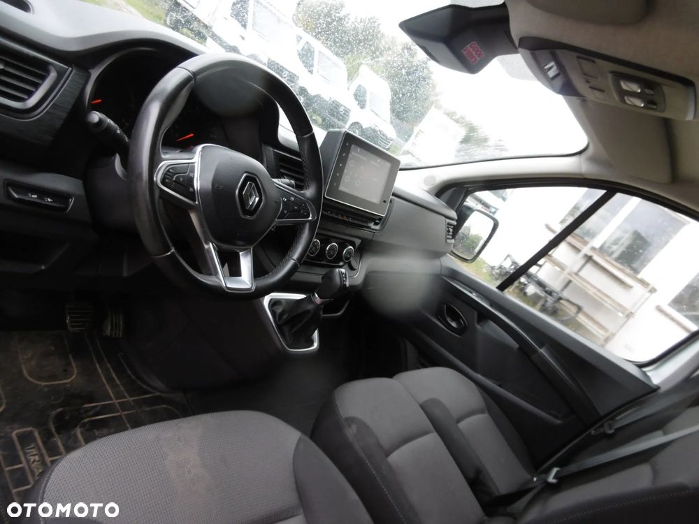 Renault Trafic - 6