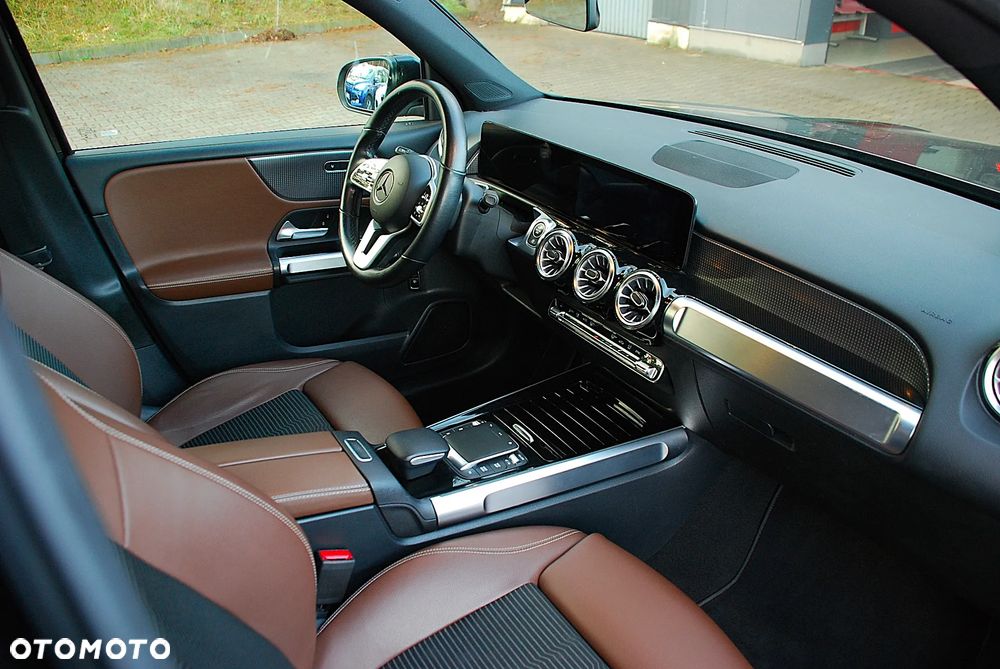 Mercedes-Benz GLB 200 d 8G-DCT Progressive - 13