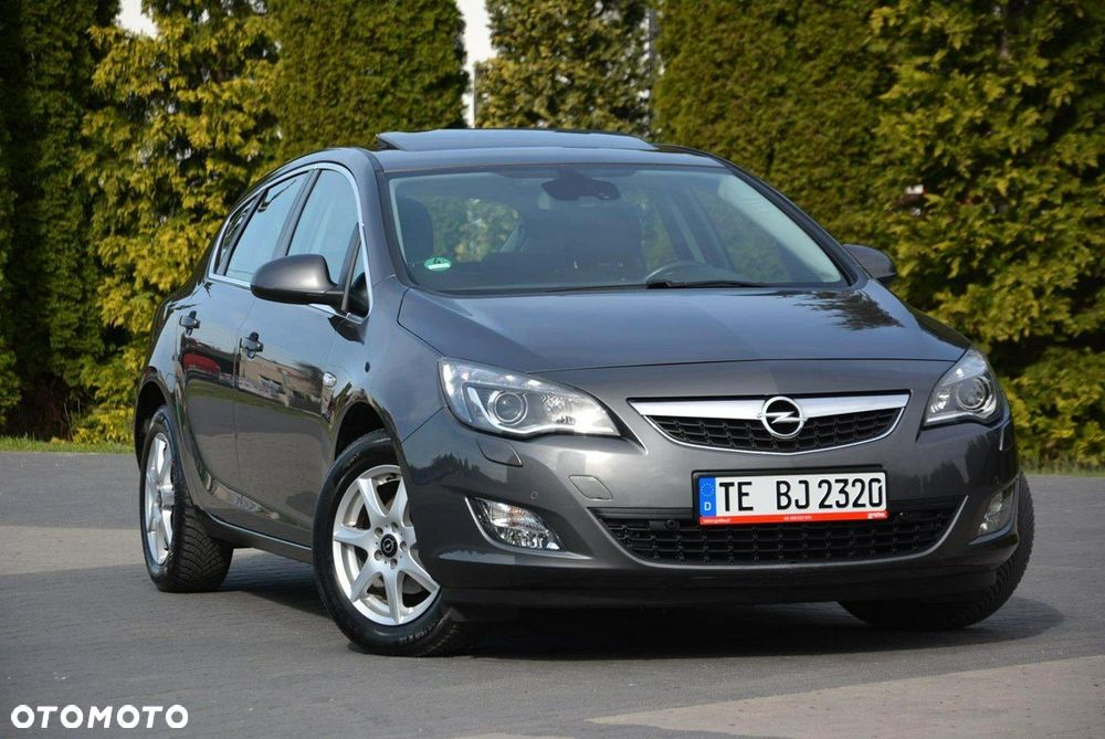 Opel Astra 1.4 Turbo Cosmo - 9