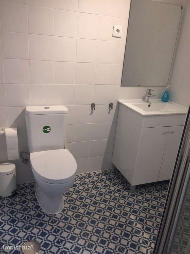 Quarto - localizado em Setubal - Grande imagem: 4/11