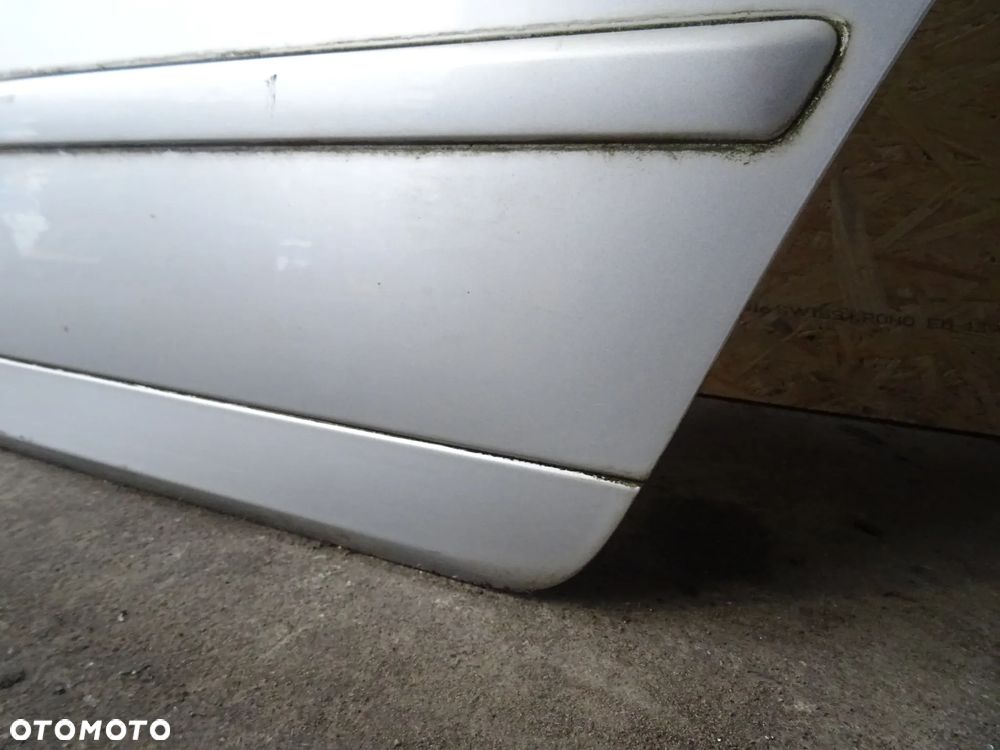 Drzwi Audi A4B7 kombi Lakier(LY7W) Lewy Tył - 9