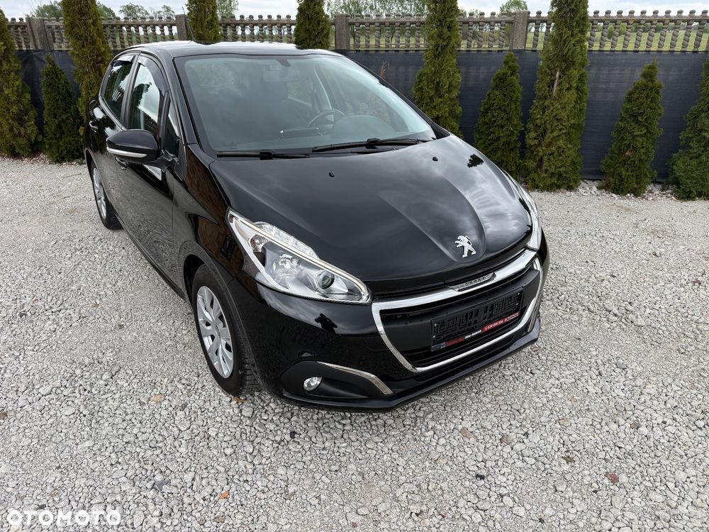 Peugeot 208 - 24