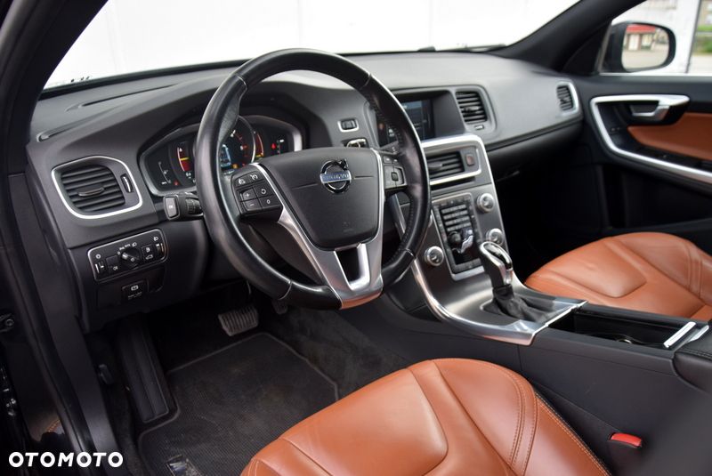 Volvo V60 D4 Drive-E Summum - 24