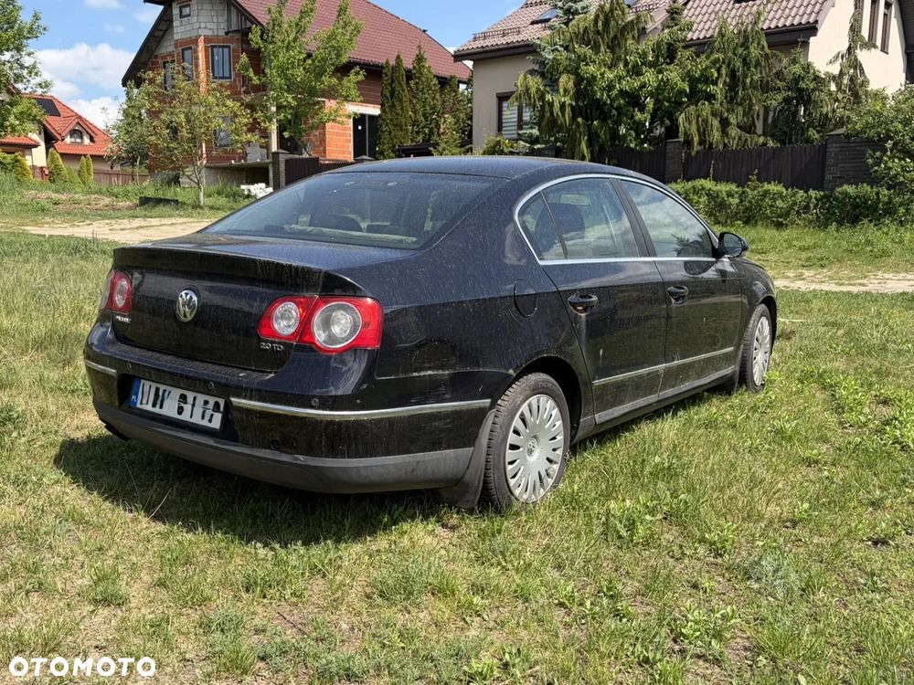 Volkswagen Passat 2.0 TDI Comfortline - 3