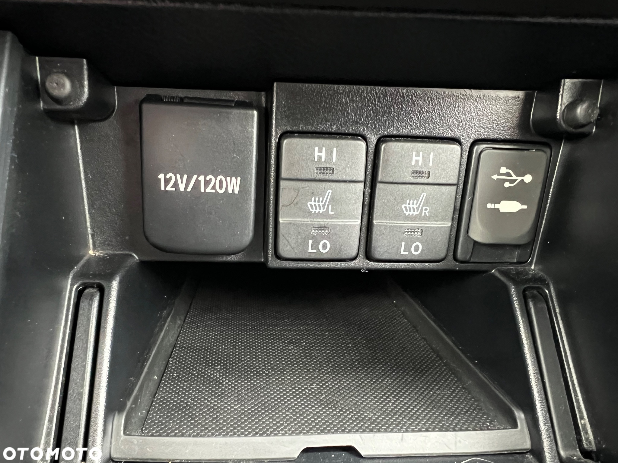 Toyota Auris 1.6 Selection - 16