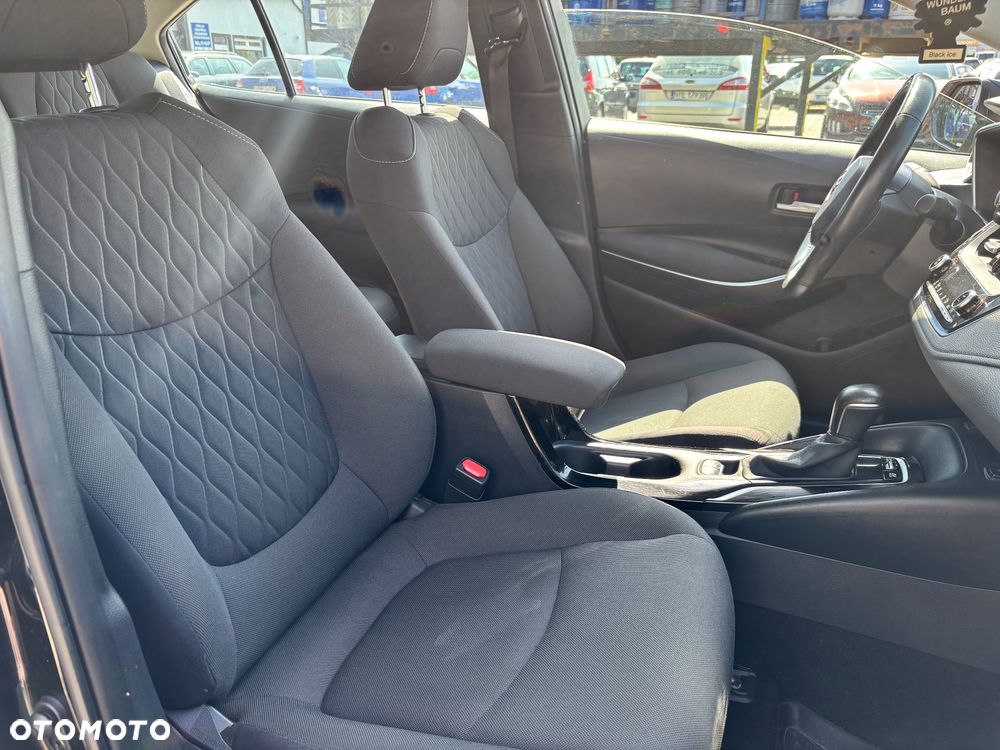 Toyota Corolla 1.8 Hybrid Comfort - 17