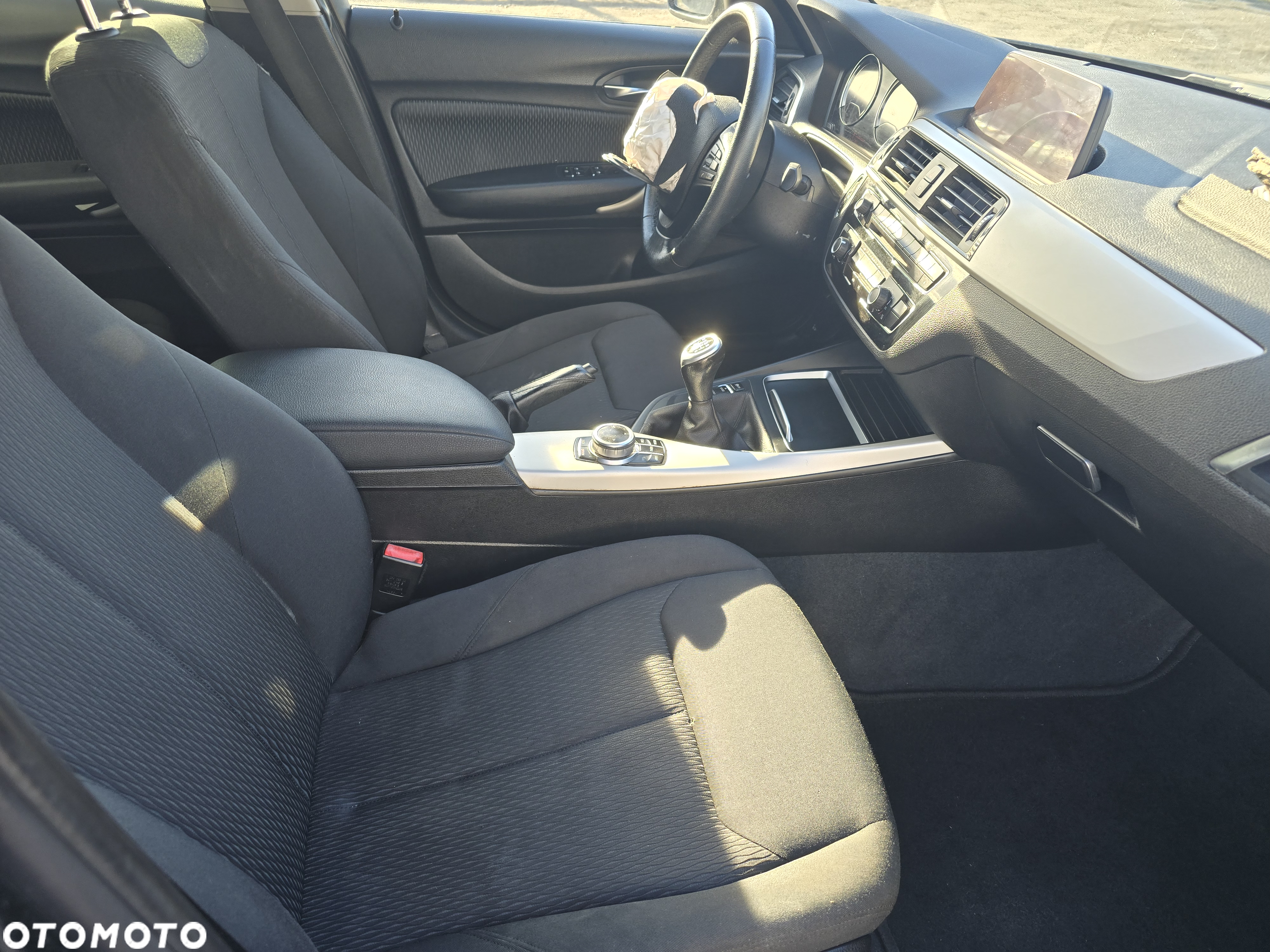 BMW Seria 1 114d Sport Line - 10