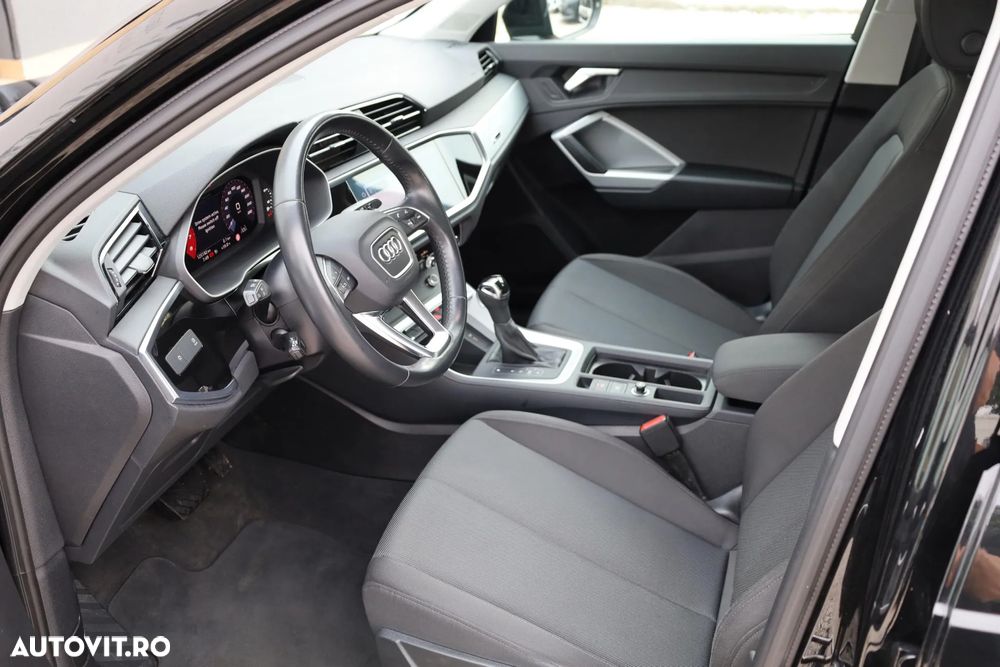 Audi Q3 35 TFSI S tronic - 14