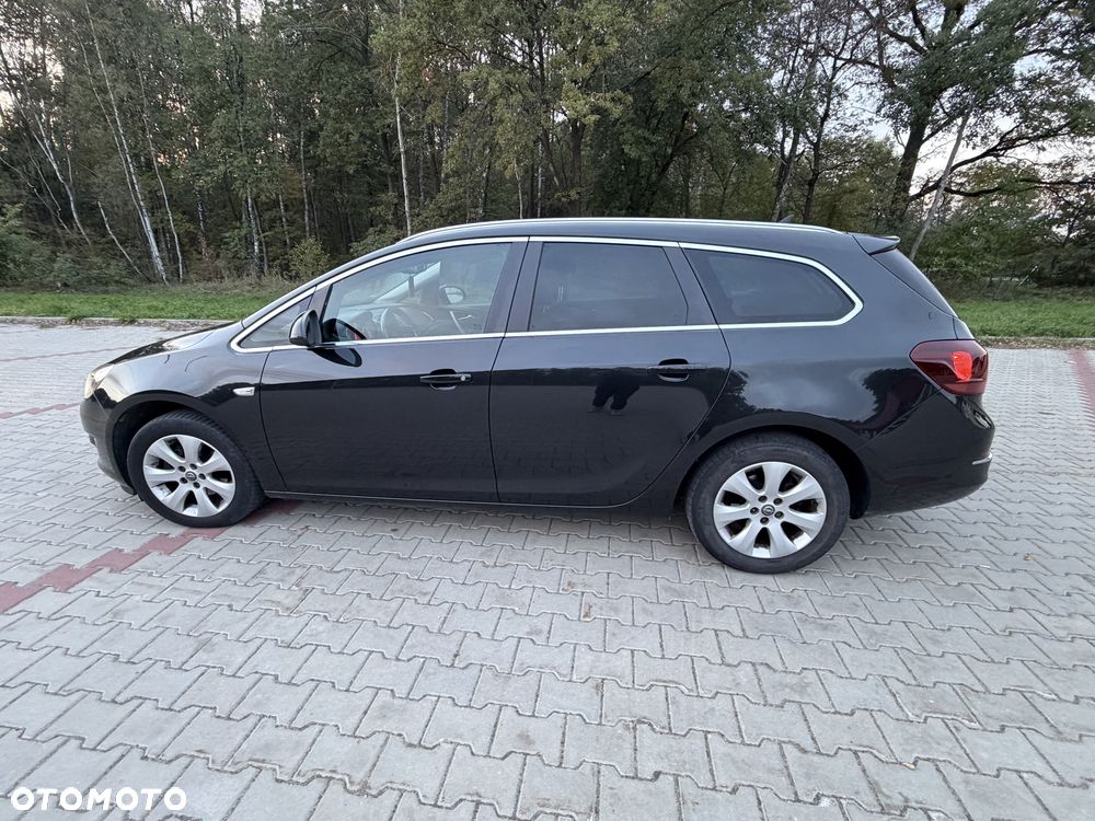 Opel Astra 2014 photo 3