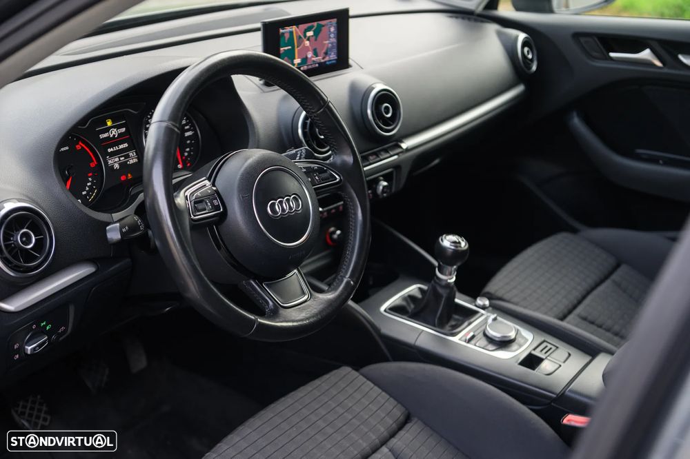 Audi A3 Sportback 1.6 TDI S-line - 16