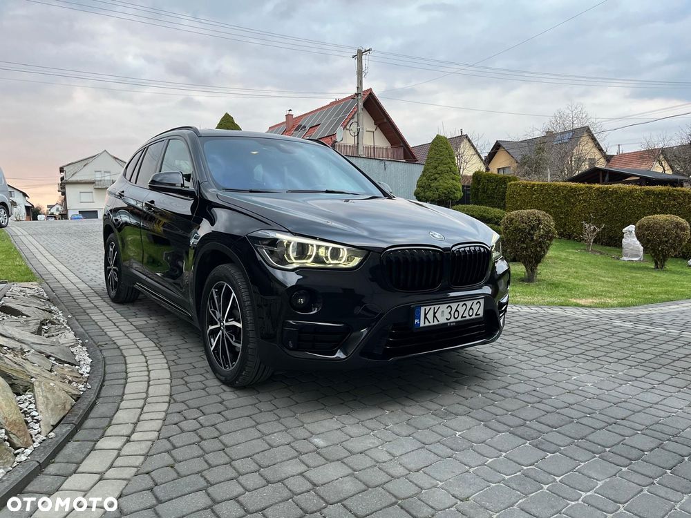 BMW X1 xDrive18d Sport Line - 4