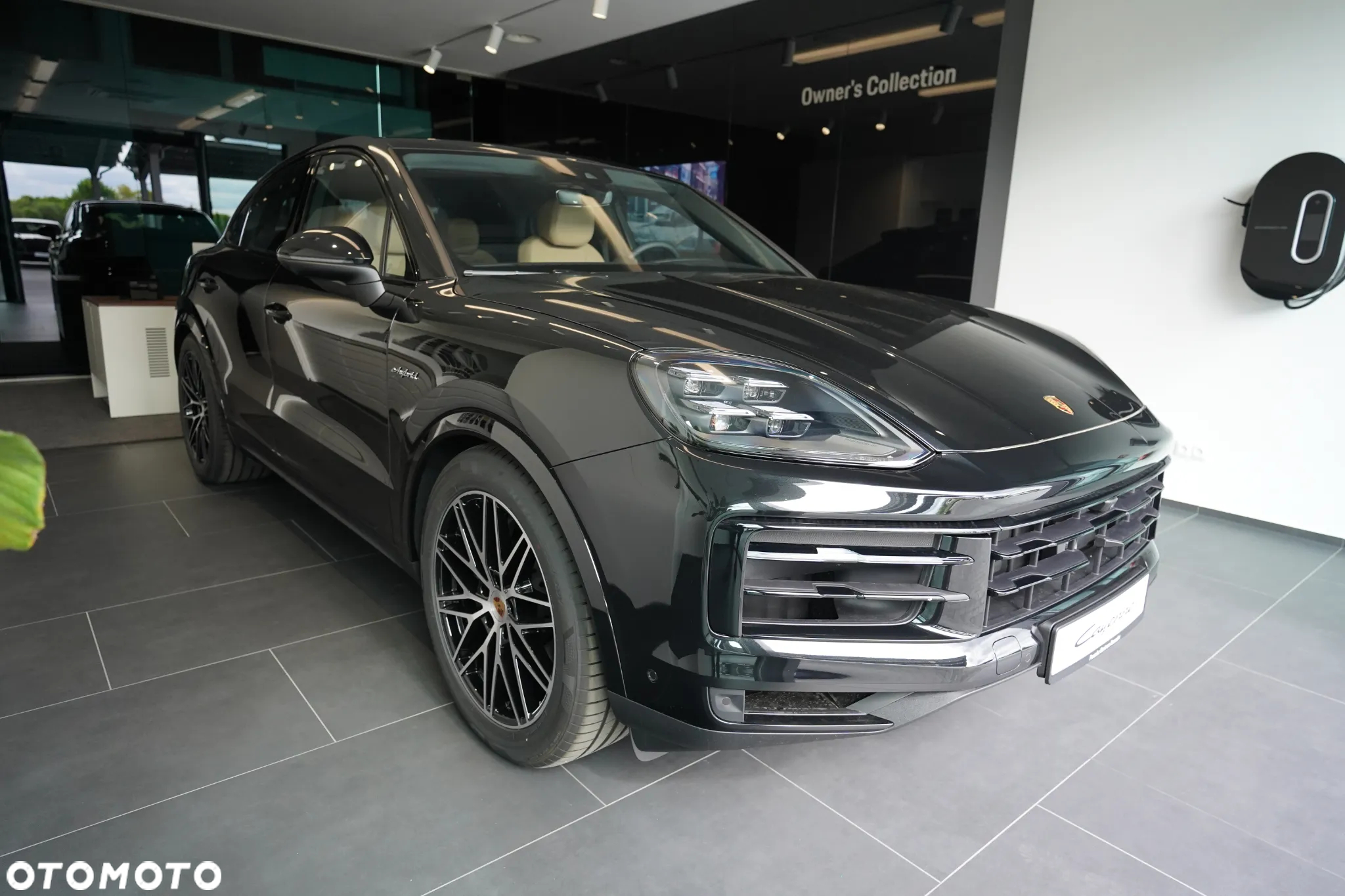 Porsche Cayenne Coupe E-Hybrid PHEV - 4
