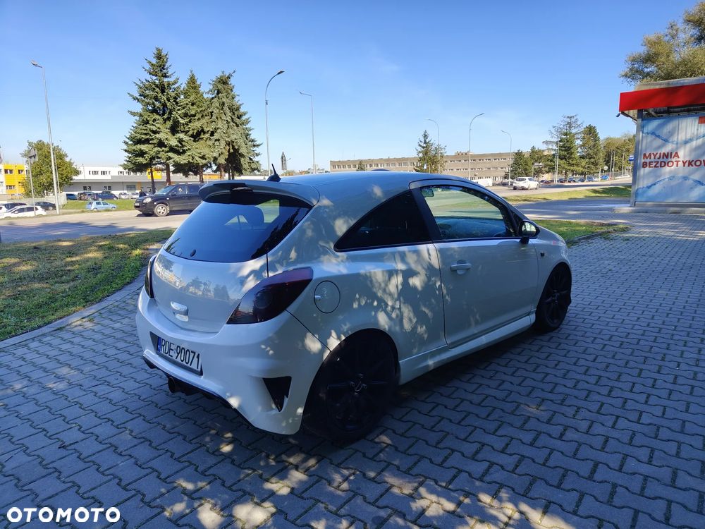 Opel Corsa - 4
