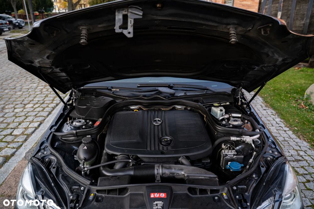 Mercedes-Benz Klasa E 220 CDI BlueEff Avantgarde - 12