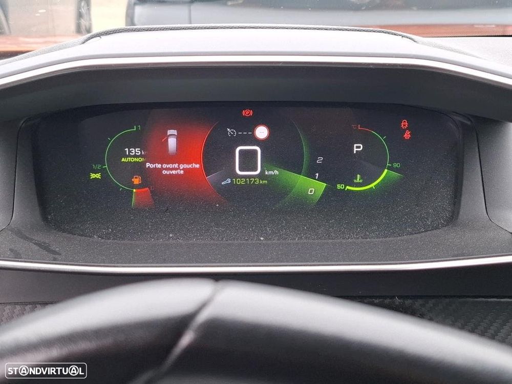 Peugeot 2008 1.5 BlueHDi Allure EAT8 - 9