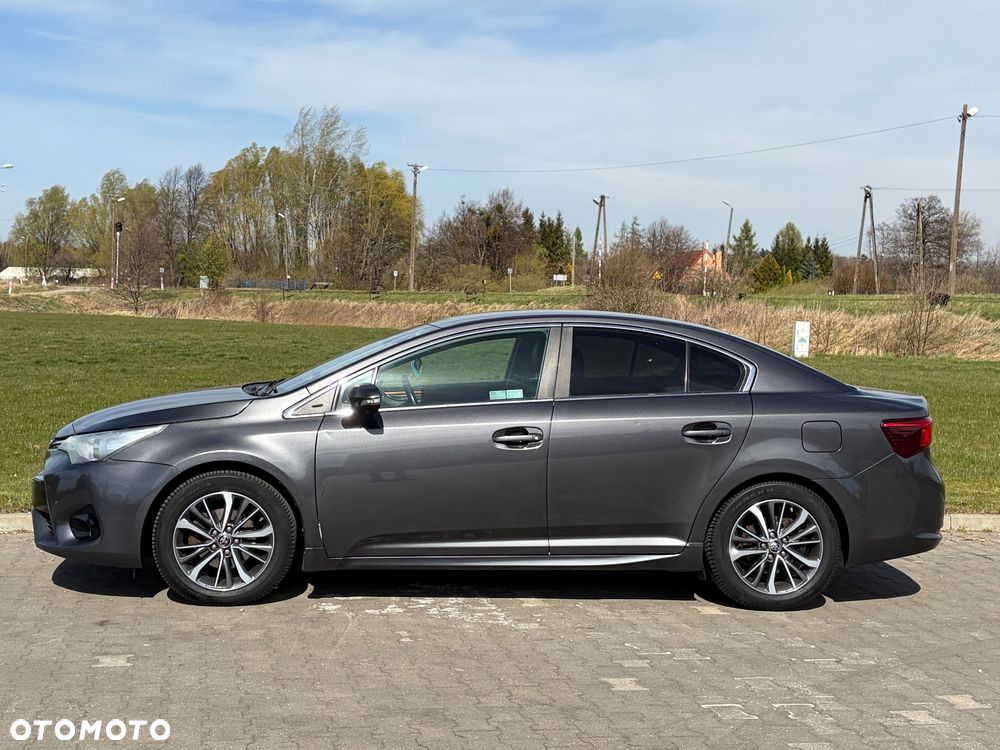 Toyota Avensis 1.8 Prestige - 16