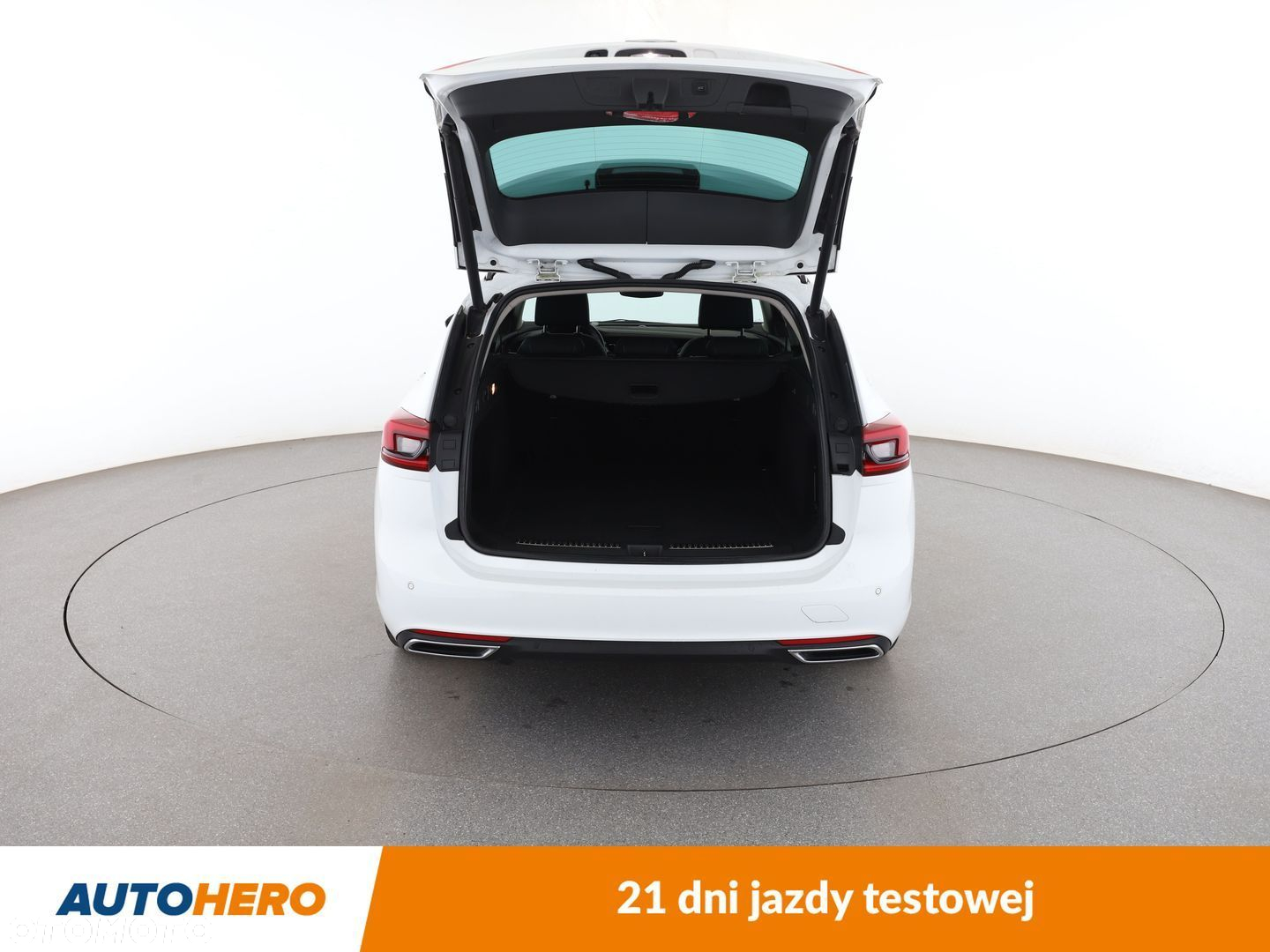 Opel Insignia - 16