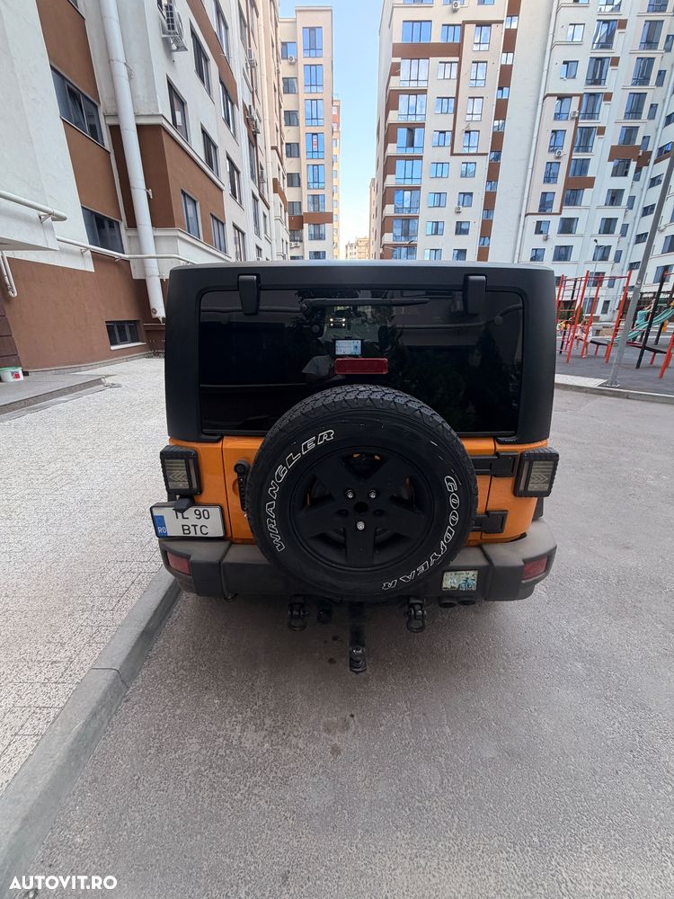 Jeep Wrangler 2.8 CRD AT Sport - 11
