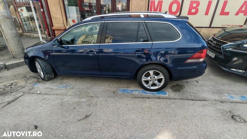 Volkswagen Golf 1.6 TDI BlueMotion Technology DPF Trendline DSG - 4