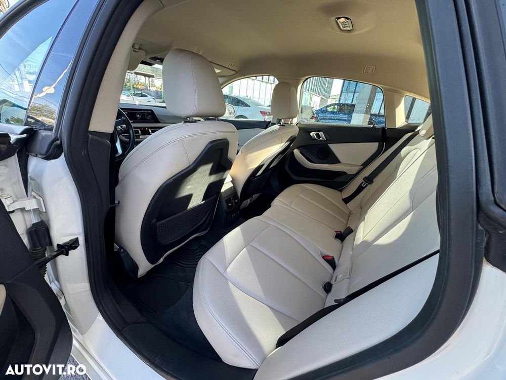 BMW Seria 2 218d AT - 10