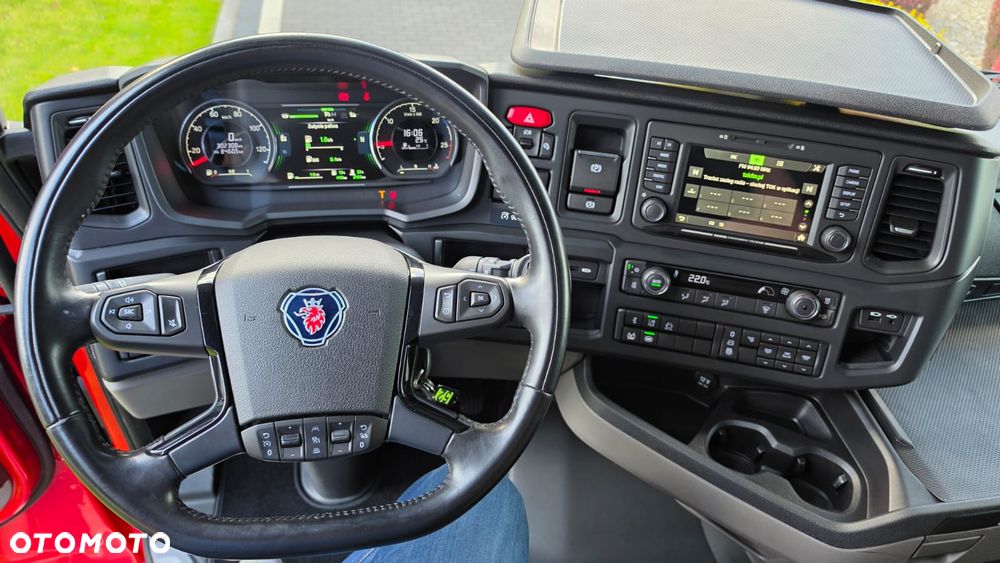 Scania //S500///2023///JEDYNE 302TYŚ KM ///RETARDER///FULL LED///KLIMATYZACJA POSTOJOWA/// WYŚWIETLACZ OBCIĄŻENIA///STAN BARDZO DOBRY. - 31