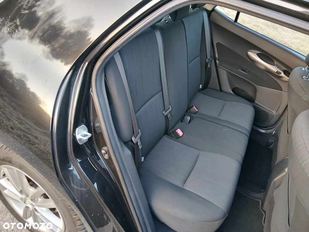 Toyota Auris 1.33 VVT-i - 27