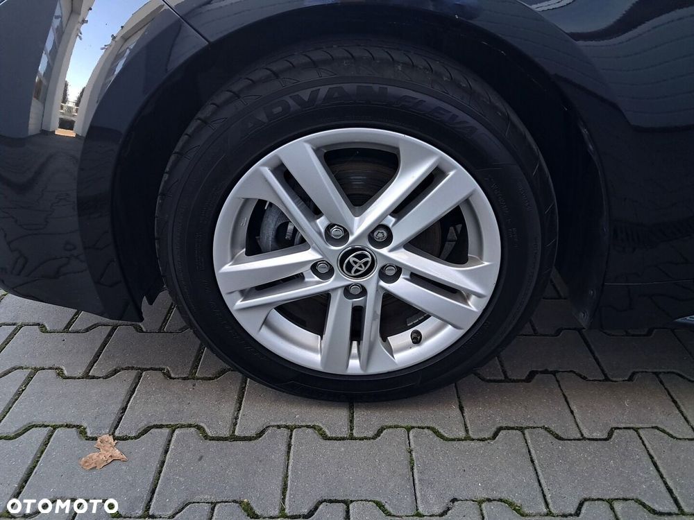 Toyota Corolla 1.8 Hybrid Comfort - 23