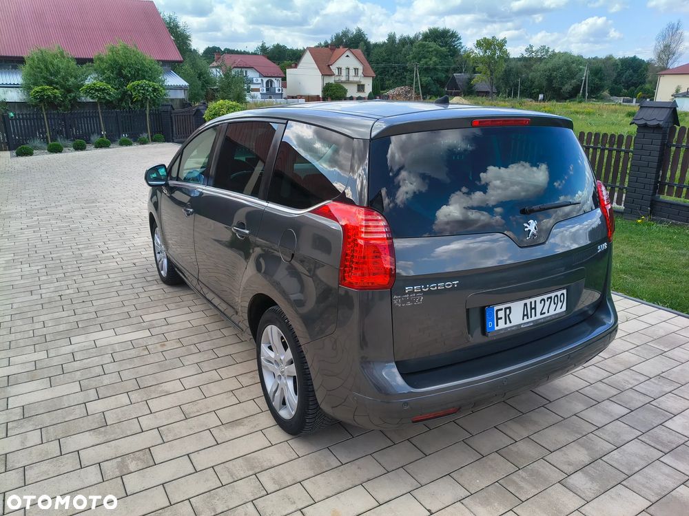 Peugeot 5008 - 5
