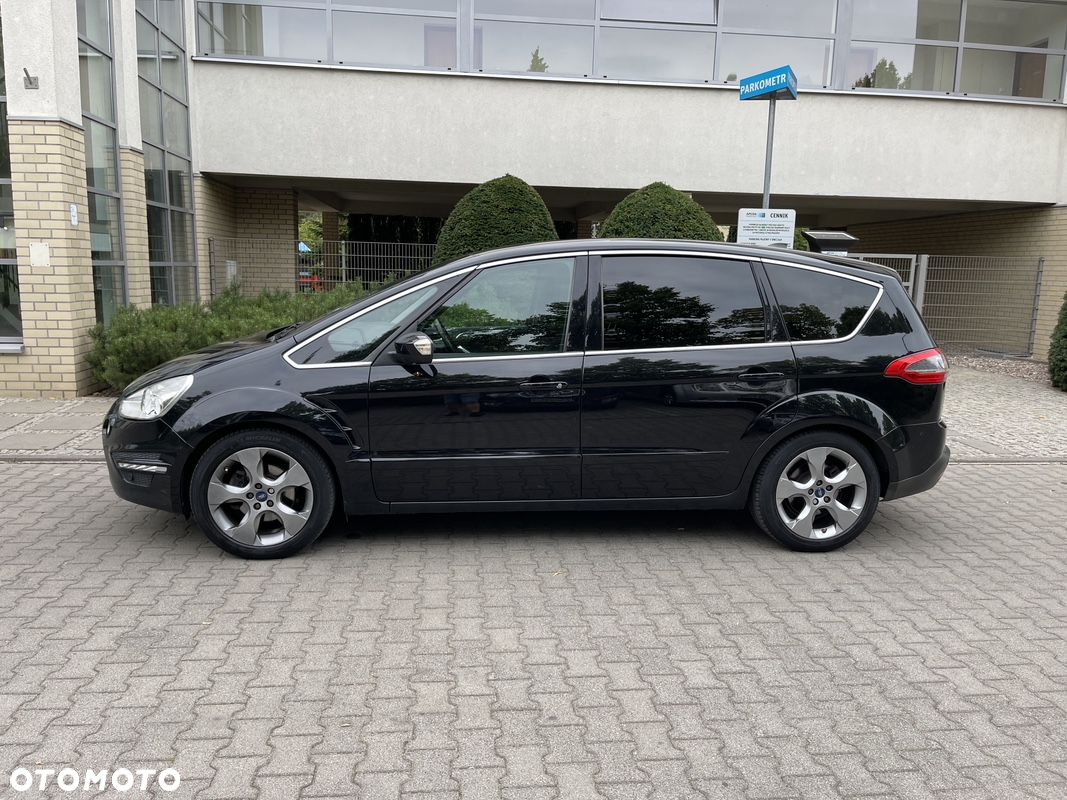 Ford S-Max - 13