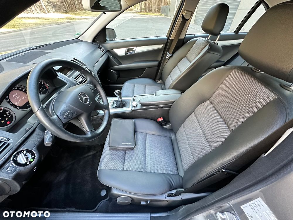 Mercedes-Benz Klasa C 180 K BlueEff Elegance - 20