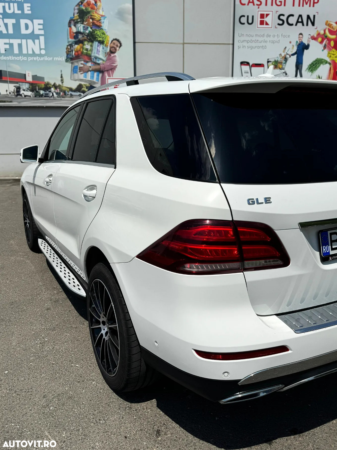 Mercedes-Benz GLE 250 d 4MATIC - 18