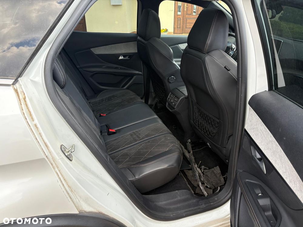 Peugeot 3008 BlueHDi 180 Stop & Start EAT6 GT - 11