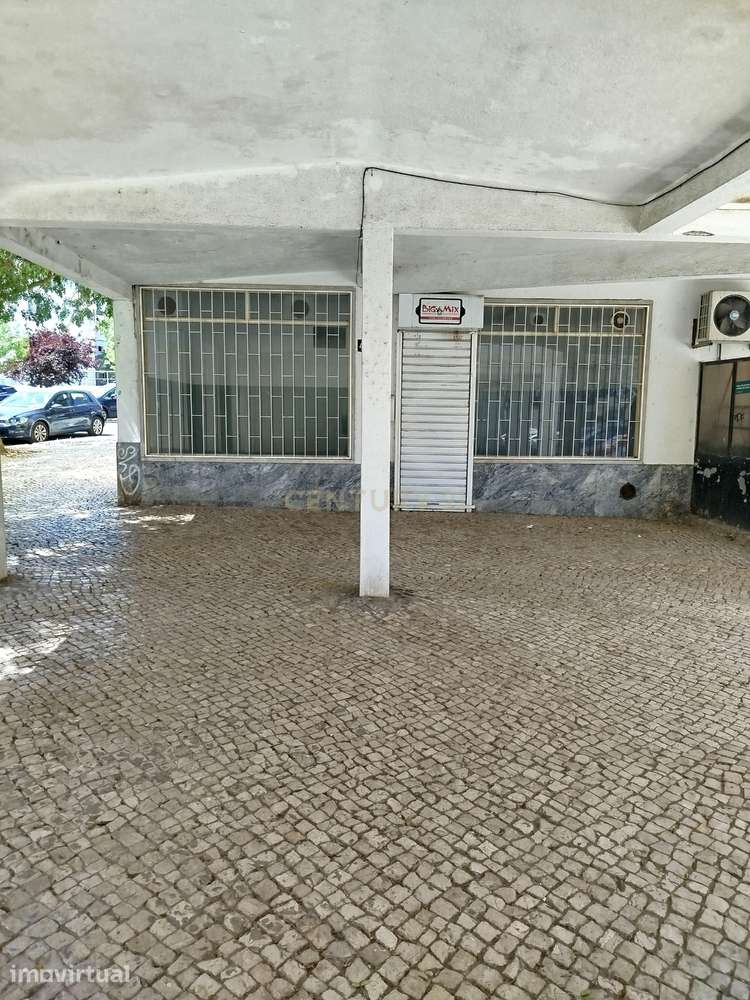 Loja com 25 m2 na Rebelva/Carcavelos - Grande imagem: 2/11
