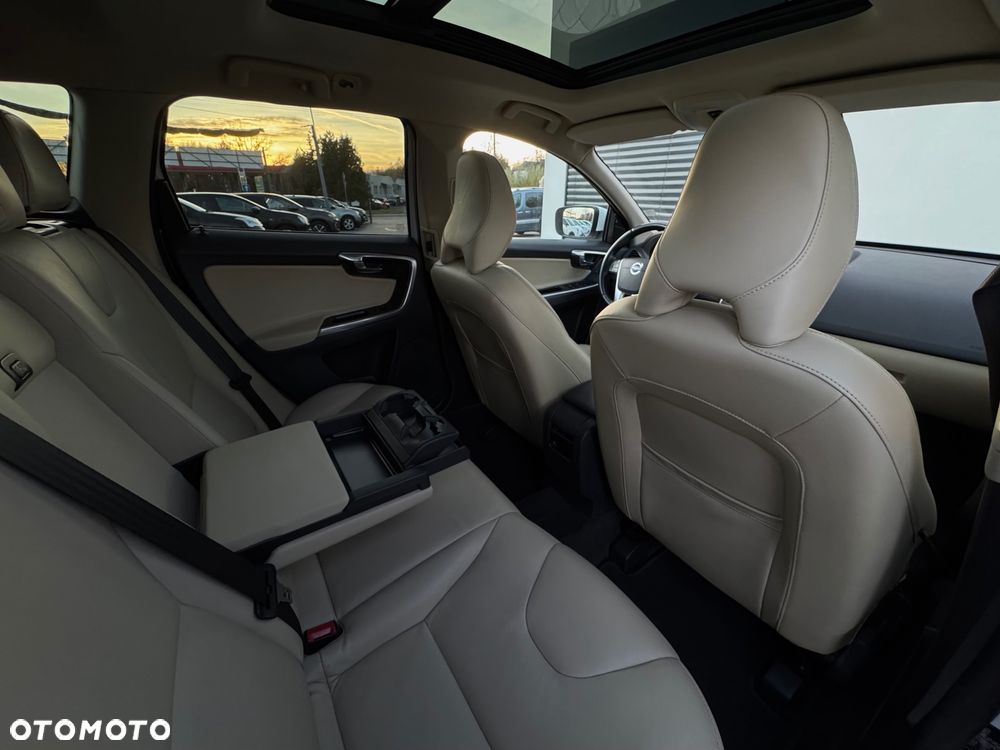 Volvo XC 60 D4 Geartronic Summum - 31