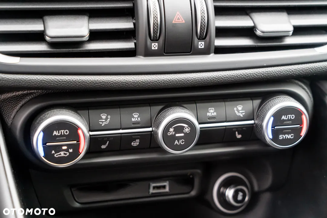 Alfa Romeo Giulia 2.0 Turbo Veloce Q4 - 26
