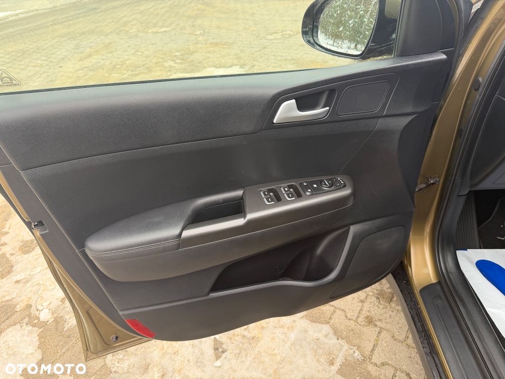 Kia Sportage 2,0 CRDI 2WD ISG Spirit - 20