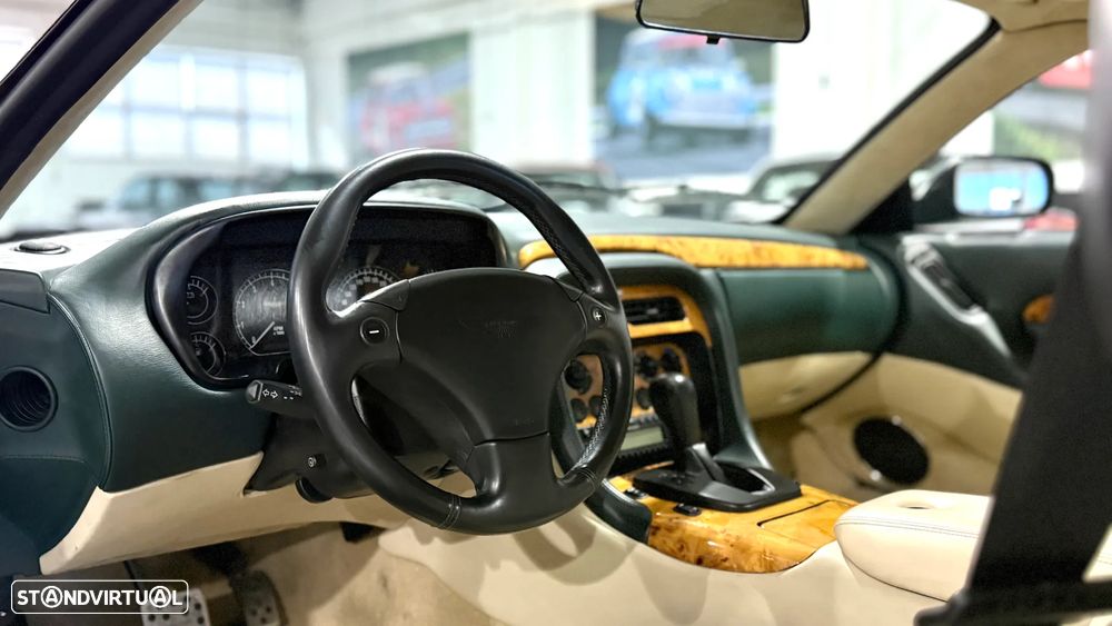 Aston Martin DB7 Vantage Coupé - 14