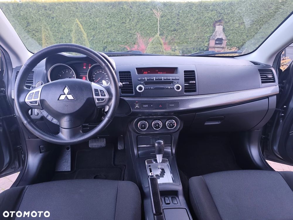 Mitsubishi Lancer 1.8 CVT Intense - 20