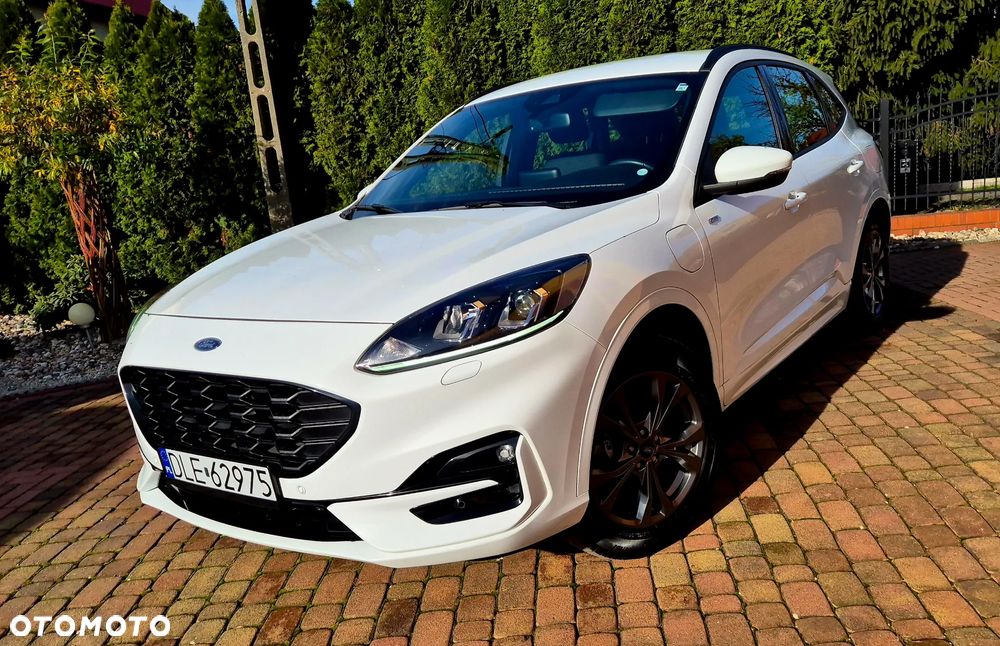 Ford Kuga Plug-in Hybrid ST-LINE - 10