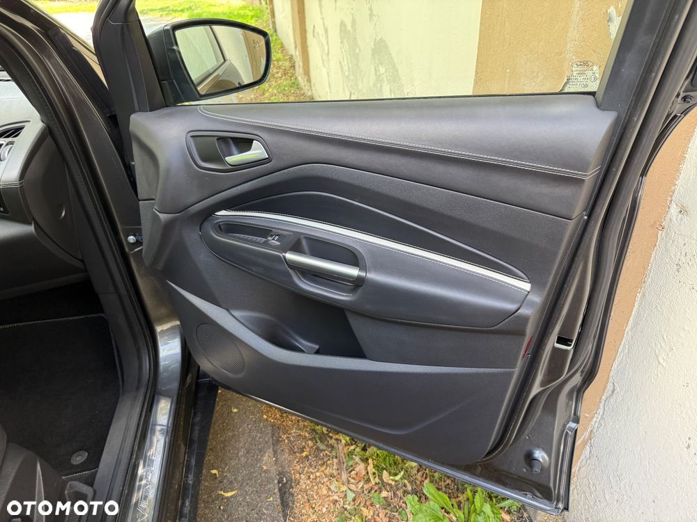 Ford Kuga 2.0 TDCi 4x4 Vignale - 21