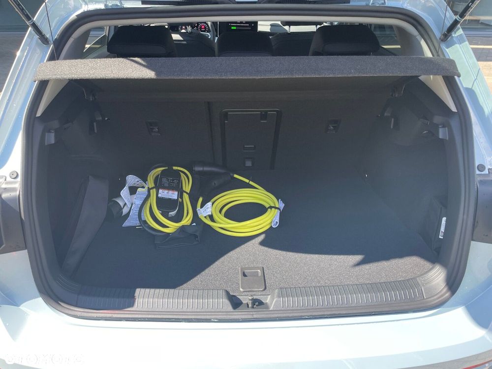 Volkswagen Golf - 26