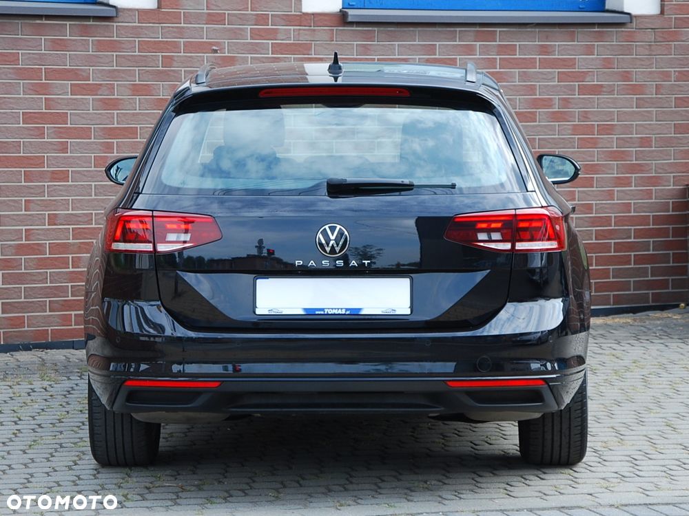 Volkswagen Passat - 22