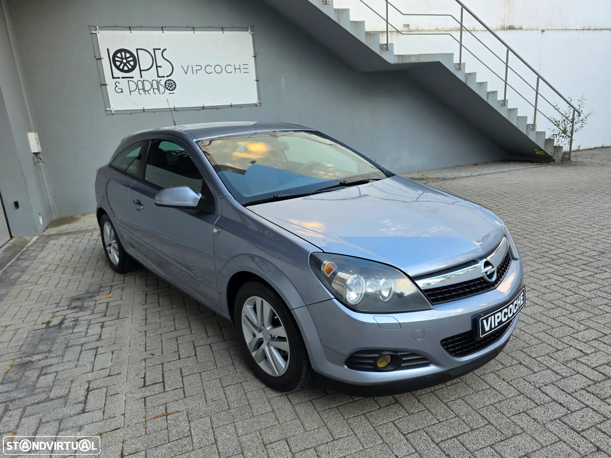 Opel Astra GTC 1.3 CDTi - 14
