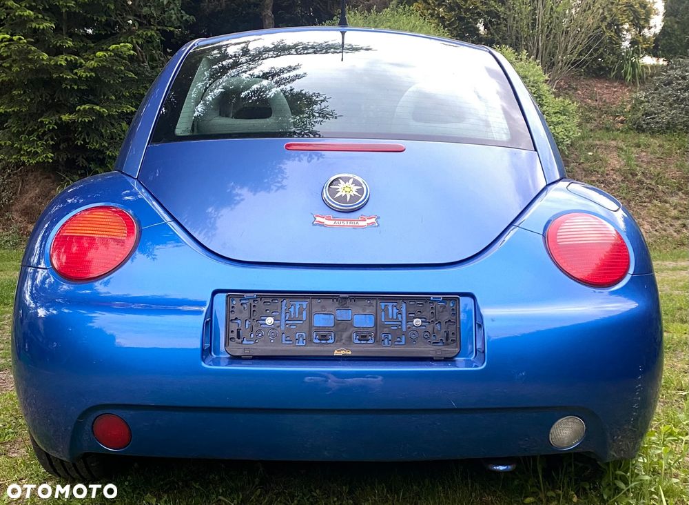 Volkswagen New Beetle - 3